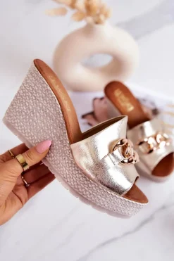 Skórzane Klapki Na Koturnie Lewski 3062 Złote