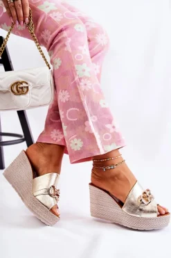 Skórzane Klapki Na Koturnie Lewski 3062 Złoto-Szare