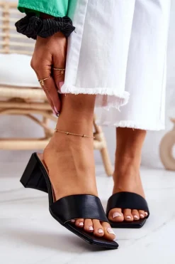 Skórzane Klapki Na Obcasie Czarne Netty