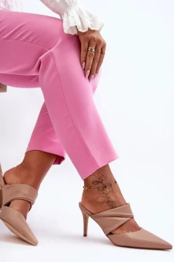 Skórzane Klapki Na Szpilce Ciemnobeżowe Aveline