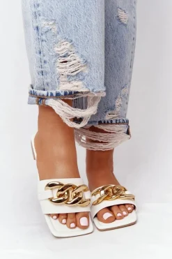 Skórzane Klapki Z Łańcuchem Białe French Kiss