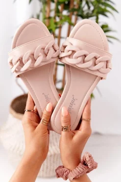 Skórzane Klapki Z Łańcuchem Beżowe Step By Step