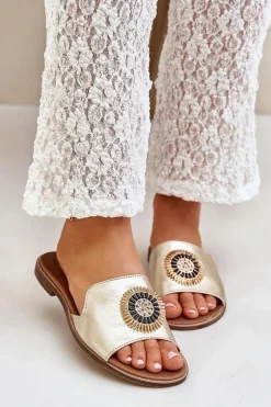 Skórzane Klapki Z Ozdobą Na Płaskim Obcasie Zazoo 3047/O Złote