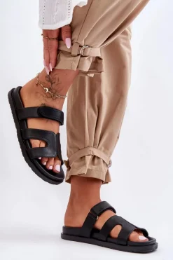 Skórzane Klasyczne Klapki Damskie Na Rzep Czarne Amedon