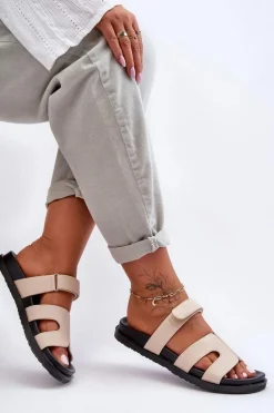 Skórzane Klasyczne Klapki Damskie Na Rzep Beżowe Amedon