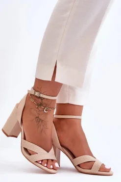 Skórzane Klasyczne Sandałki Na Słupku Beżowe Zipola
