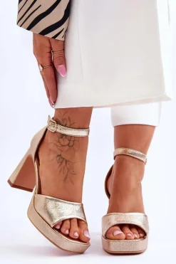 Skórzane Klasyczne Sandały Na Platformie Złote Classy