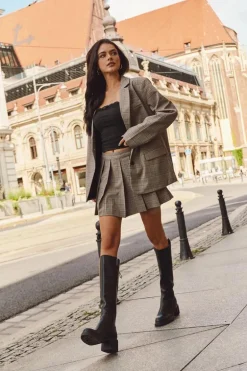 Skórzane Kozaki Damskie Na Niskim Obcasie Ocieplane Vinceza 66823 Czarne