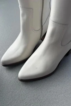 Skórzane Kozaki Przed Kolano Na Słupku Zazoo 3675 Białe