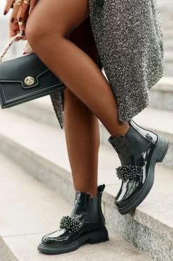 Skórzane Lakierowane Botki Z Ozdobą Wsuwane Ocieplane Czarne Solimav