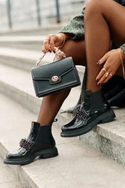 Skórzane Lakierowane Botki Z Ozdobą Wsuwane Ocieplane Czarne Solimav