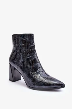 Skórzane Lakierowane Botki Na Słupku S.Barski MR870-58 Granatowe