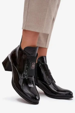 Skórzane Lakierowane Botki Na Klocku Z Ozdobnym Detalem Ocieplane Zazoo 60560 Czarne