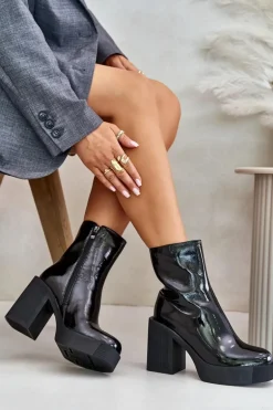 Skórzane Lakierowane Botki Damskie Na Masywnym Słupku Ocieplane D&A CR42-189 Czarne