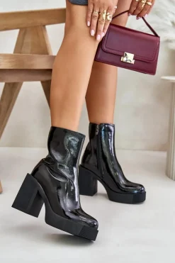 Skórzane Lakierowane Botki Damskie Na Masywnym Słupku Ocieplane D&A CR42-189 Czarne