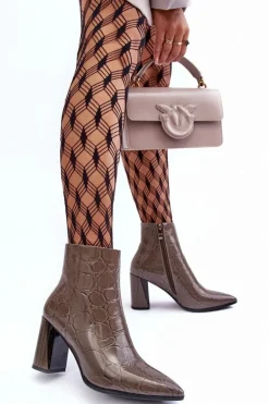 Skórzane Lakierowane Botki Na Słupku S.Barski MR870-58 Ciemnobeżowe