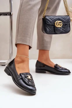 Skórzane Lakierowane Mokasyny Ze Złotą Ozdobą Laura Messi 2927 Czarne