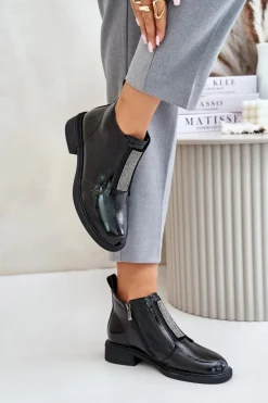 Skórzane Lakierowane Niskie Botki Ze Zdobieniem Na Zamek D&A MR880-142 Czarne