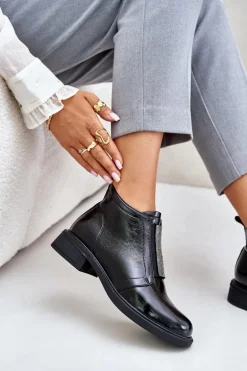 Skórzane Lakierowane Niskie Botki Ze Zdobieniem Na Zamek D&A MR880-142 Czarne