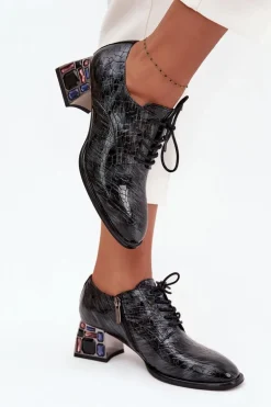 Skórzane Lakierowane Półbuty Damskie Na Obcasie Z Kryształkami Artiker 57C0072 Szare