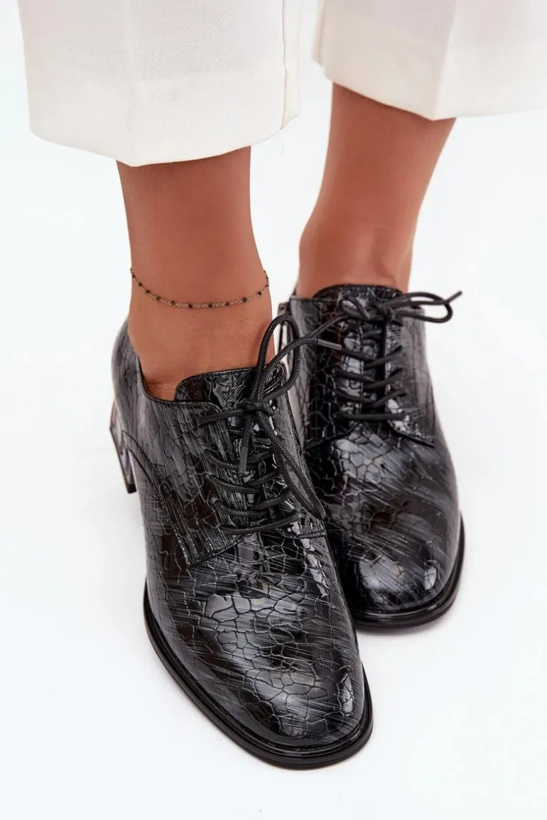 Skórzane Lakierowane Półbuty Damskie Na Obcasie Z Kryształkami Artiker 57C0072 Szare