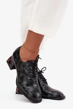 Skórzane Lakierowane Półbuty Damskie Na Obcasie Z Kryształkami Artiker 57C0072 Szare