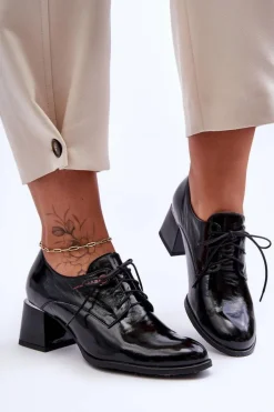 Skórzane Lakierowane Półbuty Damskie Na Obcasie Czarne Keria