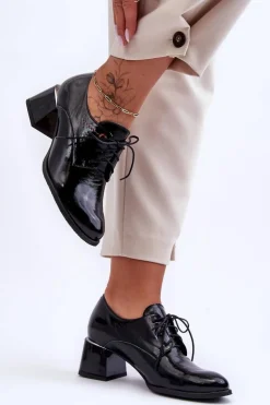 Skórzane Lakierowane Półbuty Damskie Na Obcasie Czarne Keria