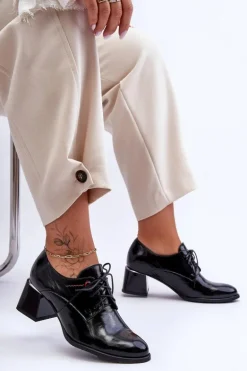 Skórzane Lakierowane Półbuty Damskie Na Obcasie Czarne Keria