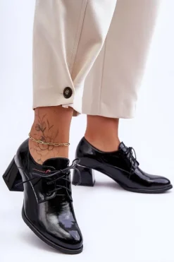 Skórzane Lakierowane Półbuty Damskie Na Obcasie Czarne Keria