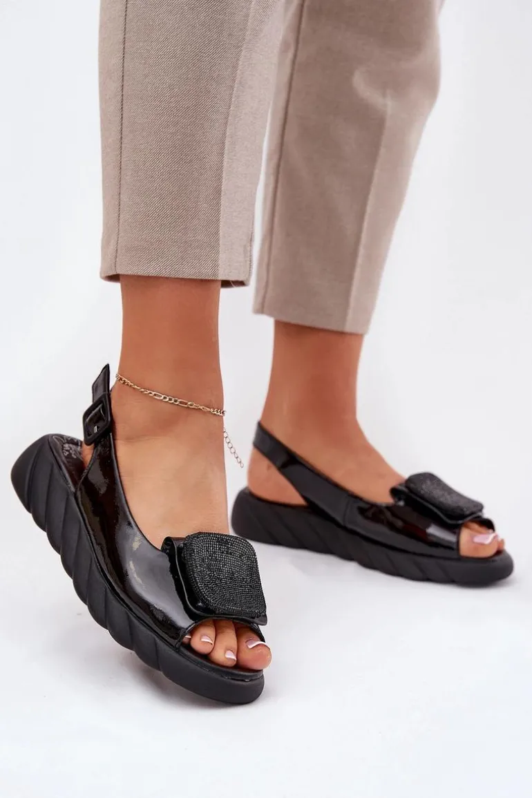 Skórzane Lakierowane Sandały Damskie Na Koturnie z Ozdobą Artiker 56C1564 Czarne