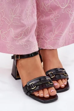 Skórzane Lakierowane Sandały Damskie Na Słupku Czarne Mevonelle