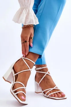 Skórzane Modne Damskie Sandały Na Obcasie Białe Primma