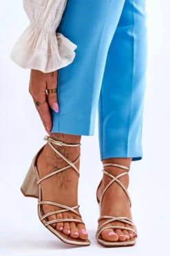 Skórzane Modne Damskie Sandały Na Obcasie Złote Primma