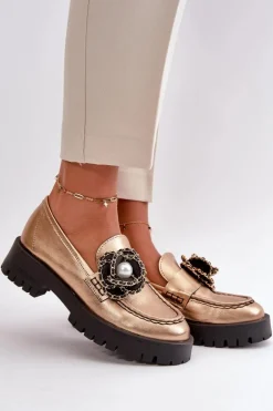 Skórzane Mokasyny Damskie Ozdobione Kwiatkiem Złote CheBello 4520