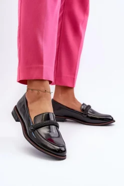 Skórzane Mokasyny Damskie Z Ozdobnym Paseczkiem Lakierowane Czarne Saosin