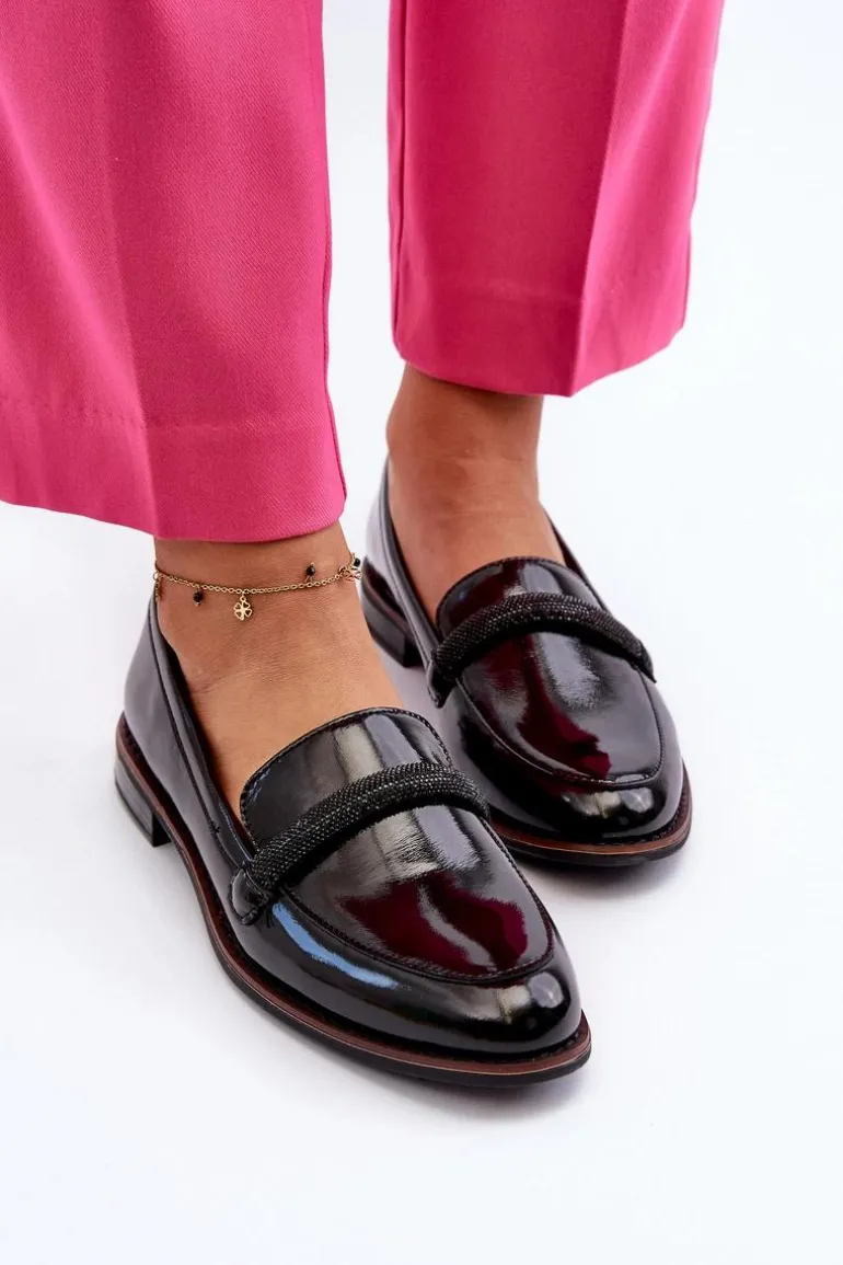 Skórzane Mokasyny Damskie Z Ozdobnym Paseczkiem Lakierowane Czarne Saosin