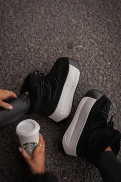 Skórzane Śniegowce Damskie Na Grubej Podeszwie Z Futerkiem Big Star OO274A206 Czarne