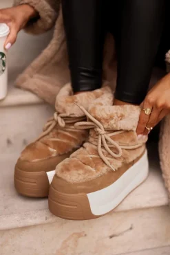 Skórzane Śniegowce Damskie Na Grubej Podeszwie Z Futerkiem Big Star OO274A207 Brązowe