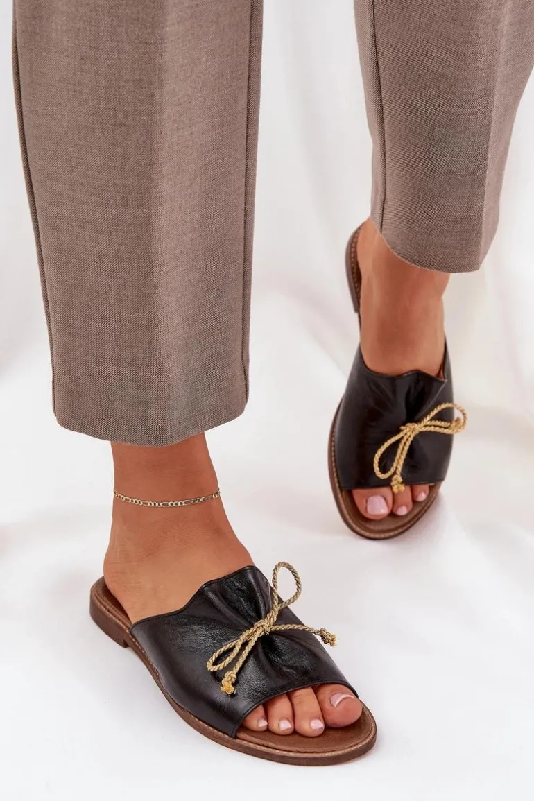 Skórzane Płaskie Eleganckie Klapki Z Kokardką Lewski 3572 Czarne