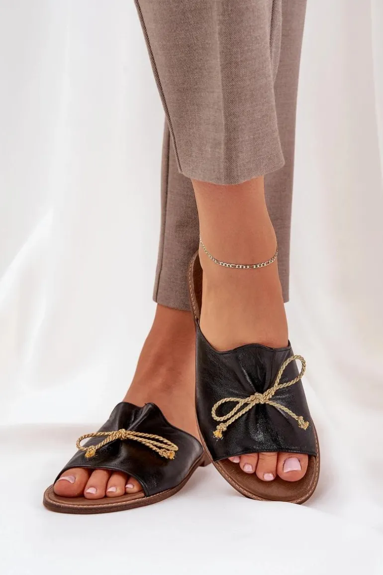 Skórzane Płaskie Eleganckie Klapki Z Kokardką Lewski 3572 Czarne