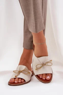 Skórzane Płaskie Eleganckie Klapki Z Kokardką Lewski 3572 Złoty Przecierany