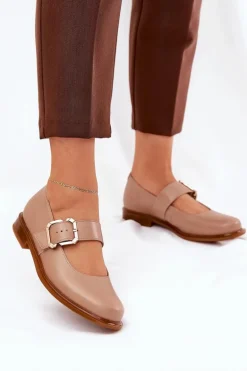 Skórzane Półbuty Damskie Z Klamrą Laura Messi 2980 Ciemnobeżowe