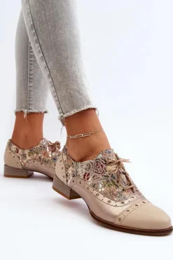 Skórzane Półbuty Damskie Ze Zdobioną Cholewką Maciejka 06408-04 Beżowe