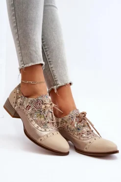 Skórzane Półbuty Damskie Ze Zdobioną Cholewką Maciejka 06408-04 Beżowe