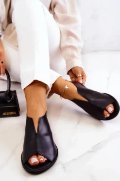 Skórzane Półbuty Na Suwak Nicole 2718/001 Czarne