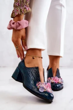 Skórzane Półbuty Wzór Krokodyl Z Ozdobą Zielone Delaver