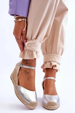 Skórzane Sandałki Espadryle Na Koturnie Srebrne Cammer