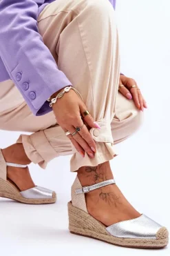 Skórzane Sandałki Espadryle Na Koturnie Srebrne Cammer