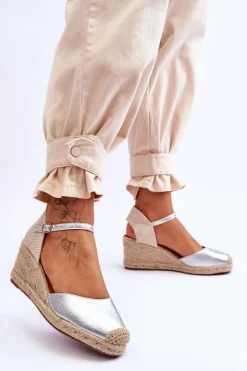 Skórzane Sandałki Espadryle Na Koturnie Srebrne Cammer